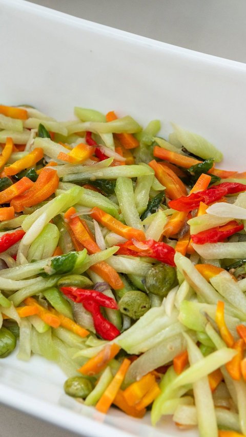 Ilustrasi tumis labu siam./Copyright shutterstock.com/g/Ryan+Wijaya