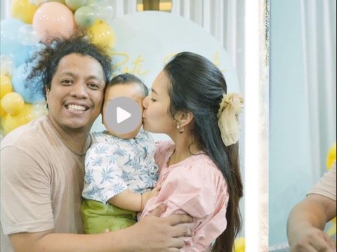 All This Time Concealed, Beautiful Permatasari's First Portrait Reveals Child's Face on Birthday