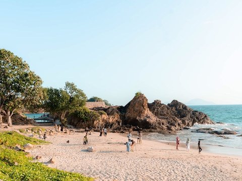 Pesona Pantai Marina di Lampung Selatan, Cocok Jadi Tempat Habiskan Waktu di Akhir Pekan