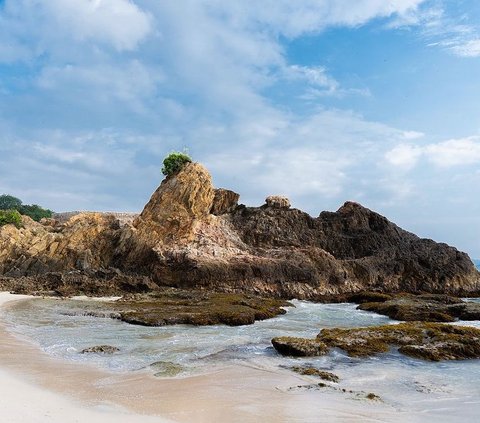 Pesona Pantai Marina di Lampung Selatan, Cocok Jadi Tempat Habiskan Waktu di Akhir Pekan