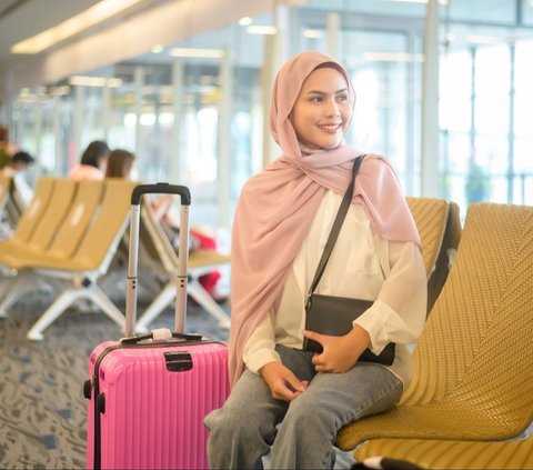 How to Fold Wrinkle-Free Hijab for Traveling