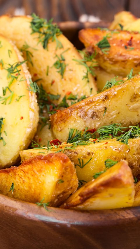 Enjoy Healthy Snacks While Dieting with Low-Calorie Potato Wedges.