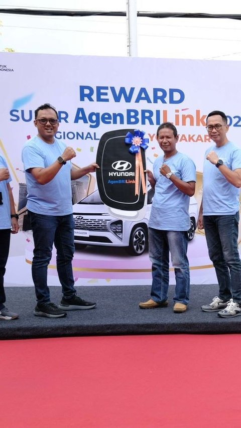 BRI Bagikan Mobil untuk Agen BRILink Berprestasi di Yogyakarta