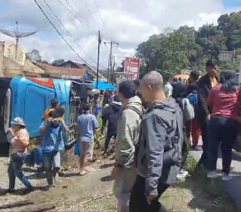 Bus Big Bird Maut Bawa Rombongan ASN dari Jakarta, Hendak Berwisata ke Danau Toba