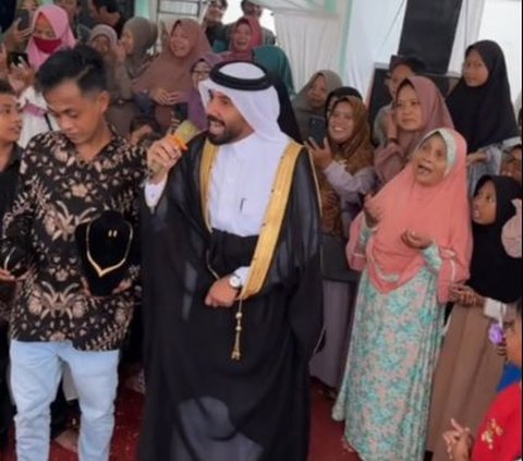 Pria Asal Arab Beri Sambutan saat Hadiri Pernikahan ART-nya di Indonesia,  Tamu Undangan Malah Kompak Bilang 'Amin' Bak Doa