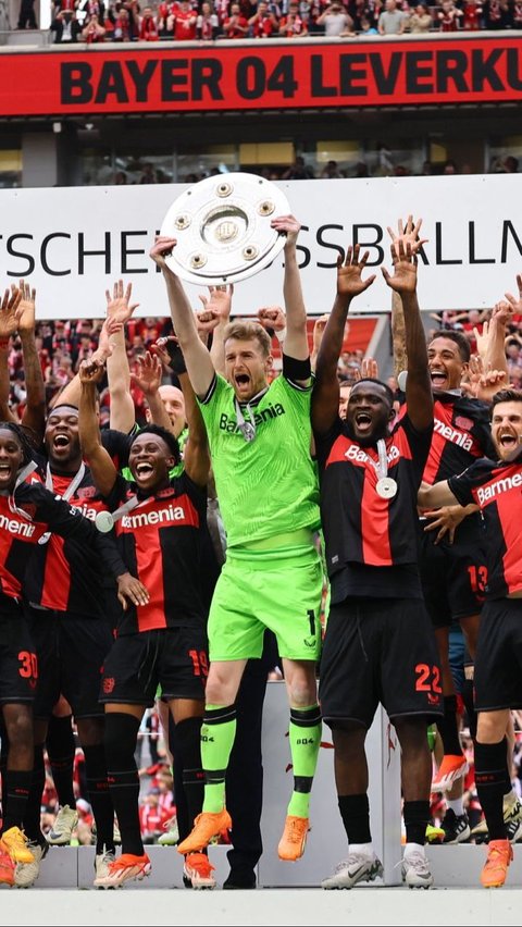 FOTO: Spektakuler, Bayer Leverkusen Cetak Sejarah Juarai Bundesliga Tanpa Kekalahan