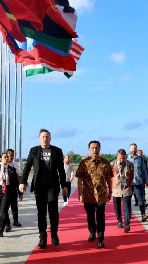 Jokowi dan Elon Musk Luncurkan Internet Starlink Hari Ini