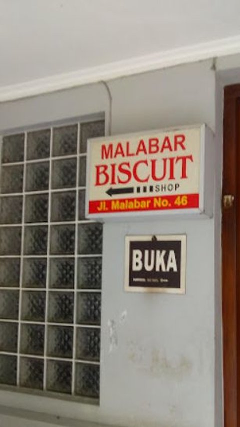 <b>Kue Gosongnya Justru Jadi Andalan, Toko Biskuit di Bandung Ini Legendaris Sejak 1970</b>