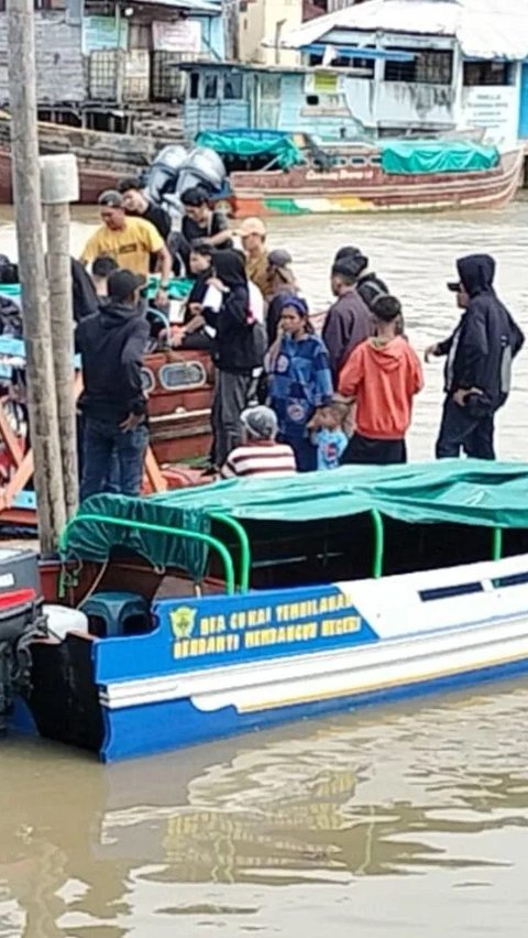 Speed Boat Ambulans Warga Indragiri Hilir dari Bea Cukai