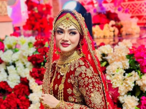 Sama-sama Cantik, Intip Momen Kebersamaan Putri Isnari dan Rhenny Yuliana Istri Kedua Haji Alwi