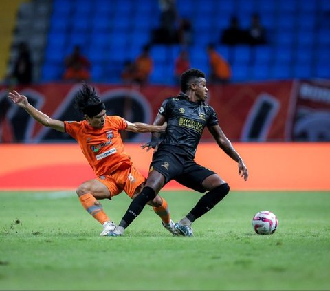 FOTO: Leg Kedua Semifinal BRI Liga 1 2023/2024, Madura United Lolos ke Final Usai Tekuk Borneo FC 2-3