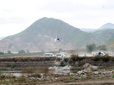 FOTO: Detik-Detik Helikopter yang Ditumpangi Presiden Iran Ebrahim Raisi Lepas Landas Sebelum Akhirnya Jatuh di Pegunungan