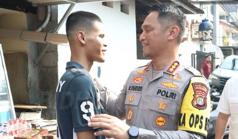 Syahduddi datang untuk memberikan dukungan moral kepada Satrio. <br>