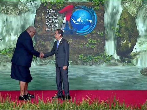 Penampilan Presiden Fiji di KTT WWF ke-10 Bali Curi Perhatian, Ternyata Gara-Gara Outfit Ini