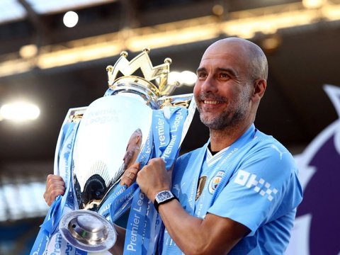 FOTO: Euforia Manchester City Cetak Sejarah dan Rekor Baru Juara 4 Kali Beruntun Usai Angkat Trofi Liga Inggris 2023/2024