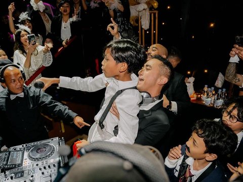 Awesome! 12-Year-Old Elementary School Student Invites DJ Winky to Birthday Party