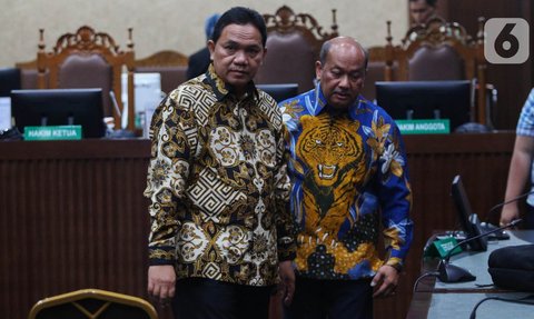 Kasus Korupsi BTS Kominfo, Mantan Anggota BPK Achsanul Qosasi Dituntut 5 Tahun Penjara