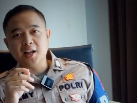 Benarkah Lampu Hazard Dinyalakan saat Melintasi Perempatan Jalan? Ini Jawaban Lengkap Polisi