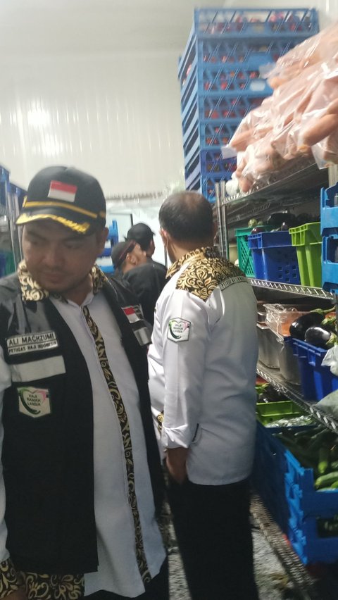 Sidak Dua Dapur Katering Jemaah Haji Indonesia di Madinah, Ini Hasilnya