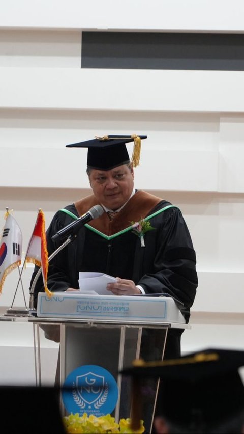 Menko Airlangga Raih Gelar Doktor Honoris Causa dari Gyeongsang National University, Ini Prestasinya