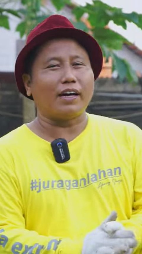 Gagal Nyaleg, Narji Kembali Bertani Memanfaatkan Lahan yang Kosong<br>