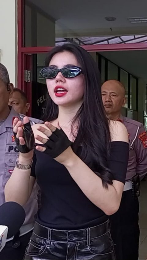 Selebgram Zoe Levana Terjebak di Jalur Transjakarta, Ibunda Ditilang