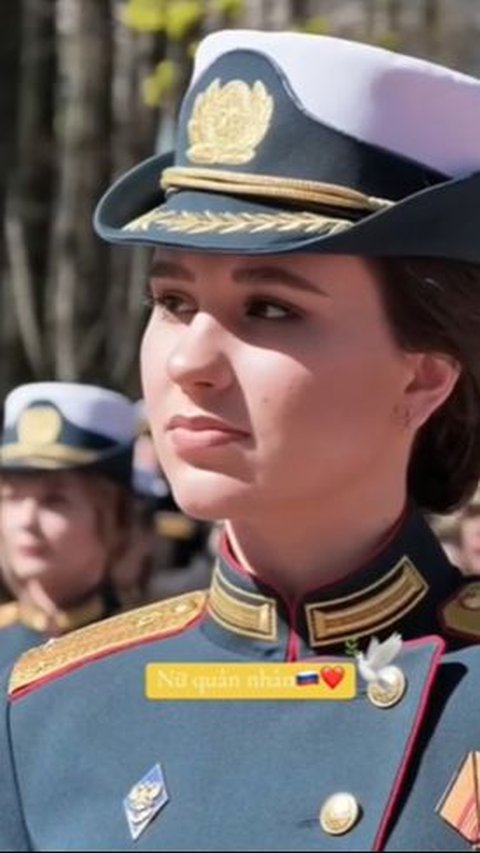 Potret Tentara Wanita Rusia Berwajah Cantik & Seksi, Bikin Pria Jatuh Hati
