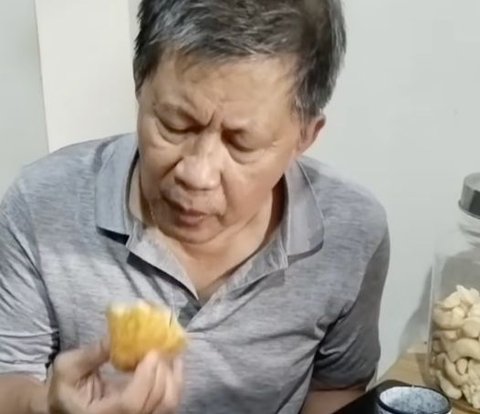 Unique Way of Rocky Gerung Giving Endorsement Food Reviews, Netizens: His Diction is Anti Mainstream