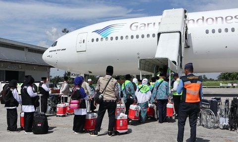 Garuda Indonesia Tunda Angkut Jemaah Haji karena Ada Kerusakan Mesin, Kemenag Kecewa dan Langsung Protes Keras