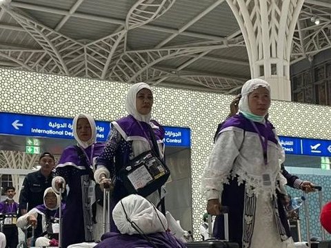 Effect of Domino Aircraft Engine Damage, Hajj Departure Delayed 17 Hours