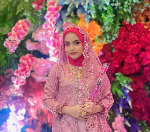 Drastic Change After Marrying a Conglomerate's Child, 8 Latest Photos of Putri Isnari That Stirred Up Controversy