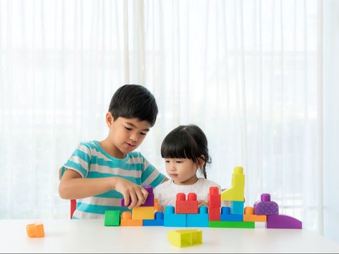 To Prevent Speech Delay in Children, Reduce Gadget Play and Increase Conventional Toys