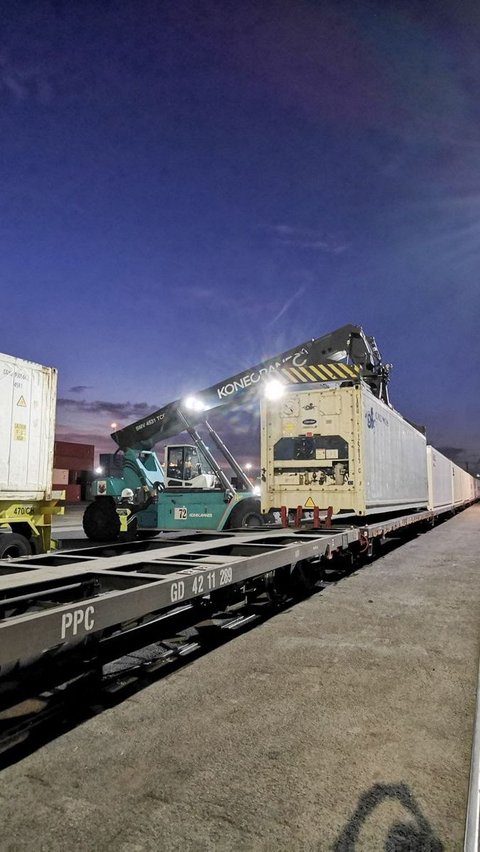 Tanggapi Penumpukan kontainer, Kemenperin: Tidak Ada Keluhan Gangguan Suplai Bahan Industri