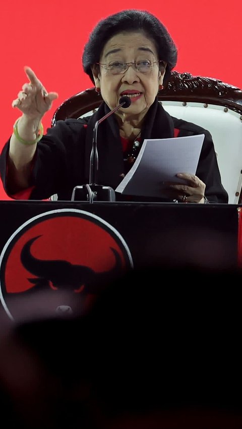 Buka Rakernas, Megawati Langsung Ngegas Pedas: Kalau Tak Mau Datang Terima Kasih Sekali