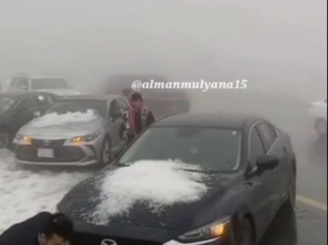 Not Only Desert, This City in Saudi Arabia Also Has Green Mountains, Often Experiencing Hail and Snow