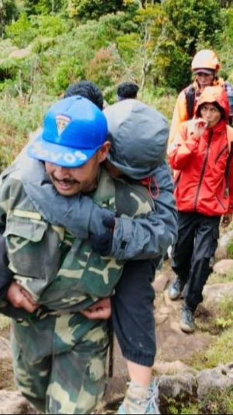 Insiden di Pos 9 Gunung Bawakaraeng, Dua Pendaki Wanita Dievakuasi Karena Hipotermia dan Kecelakaan 