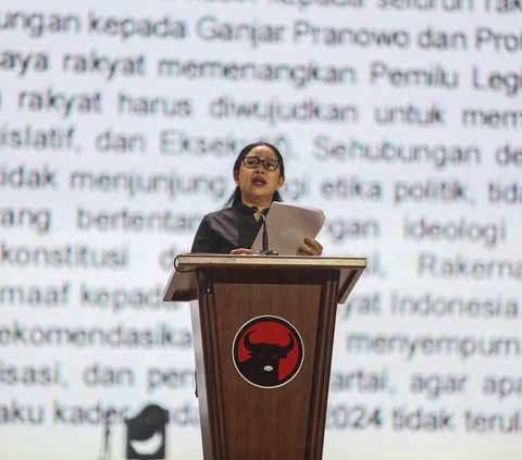 FOTO: Reaksi Puan Maharani Berkaca-kaca Saat Bacakan Hasil Rekomendasi Rakernas V PDIP