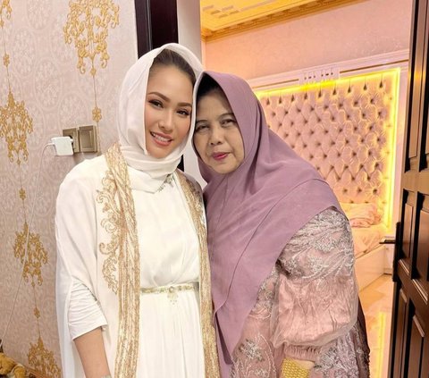 Potret Inul Daratista Tampil Cantik di Acara Pengajian Yusuf Ivander, Tuai Banyak Pujian