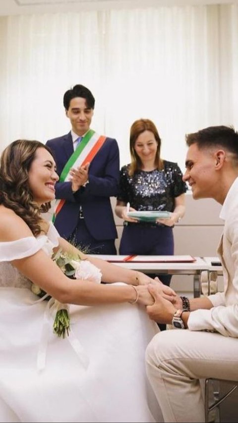 10 Pictures of Amanda Gonzales and Rontini Getting Married Again in Italy, Adorned with the Tradition of Rice Shower
