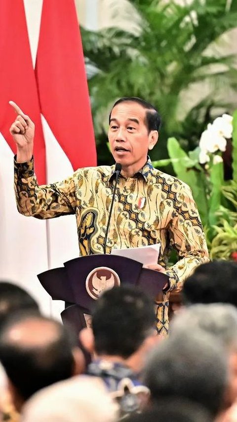Presiden Jokowi Sentil Pihak yang Merasa Paling Berkuasa Soal Data<br>
