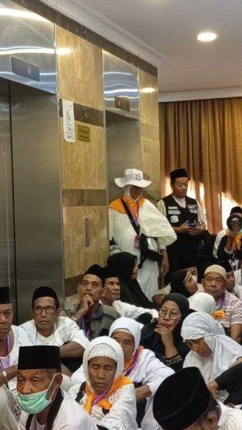 Jemaah Haji Indonesia 2024 Didominasi Lulusan SD dan Petani Lansia