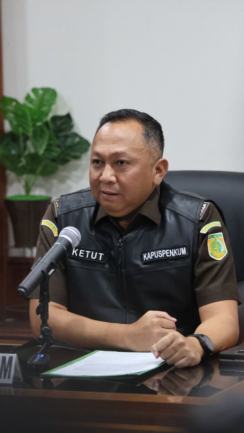 Kejagung Periksa Eks Vice President Director PT Merril Lynch Indonesia dalam Perkara IUP Tambang Kutai Barat
