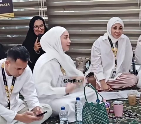 Cantiknya Nagita Slavina di Acara Manasik Haji Furoda Sukses Bikin Salfok, Pakai Busana Serba Putih dan Berhijab