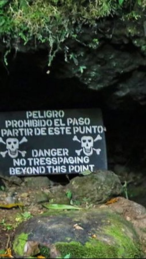 This is the Most Deadly Cave in the World, Even Fire Can Be Extinguished in an Instant Because of This.