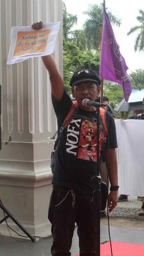 Disatroni Jurnalis Demo Tolak RUU Penyiaran, Kantor DPRD Provinsi Jambi Kosong Karena Alasan Dinas