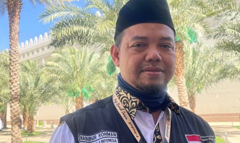 Sepekan Keberangkatan dari Madinah ke Makkah: Jemaah Laki-Laki Masih Banyak Pakai Kaus Kaki, Sarung hingga Sepatu