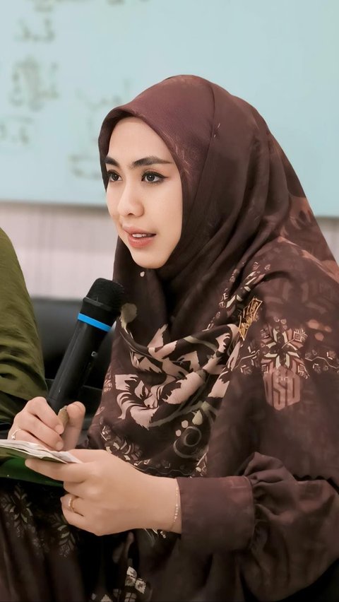Sister Ria Ricis is also a preacher who has delivered her sermons in various forums and studies, especially for Muslim women.