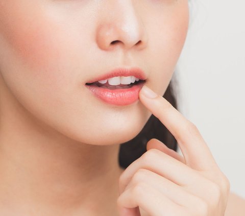 Is it true that using lip balm too often actually makes it dry? Find out the facts