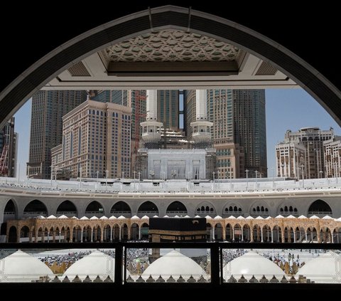 FOTO: Matahari Tegak Lurus di Atas Ka'bah, Inilah Fenomena Rashdul Qiblah, Waktu yang Tepat untuk Menentukan Arah Kiblat