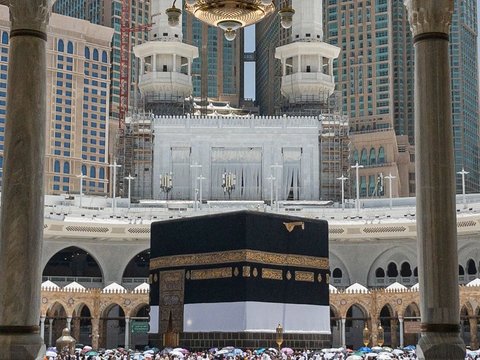 DJ Goes on Hajj, Ali Topan's Story of Ups and Downs to the Holy Land